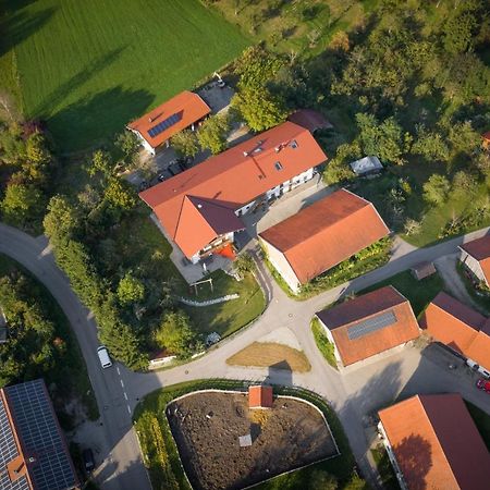 Ferienwohnung Kaindl Chieming Bagian luar foto